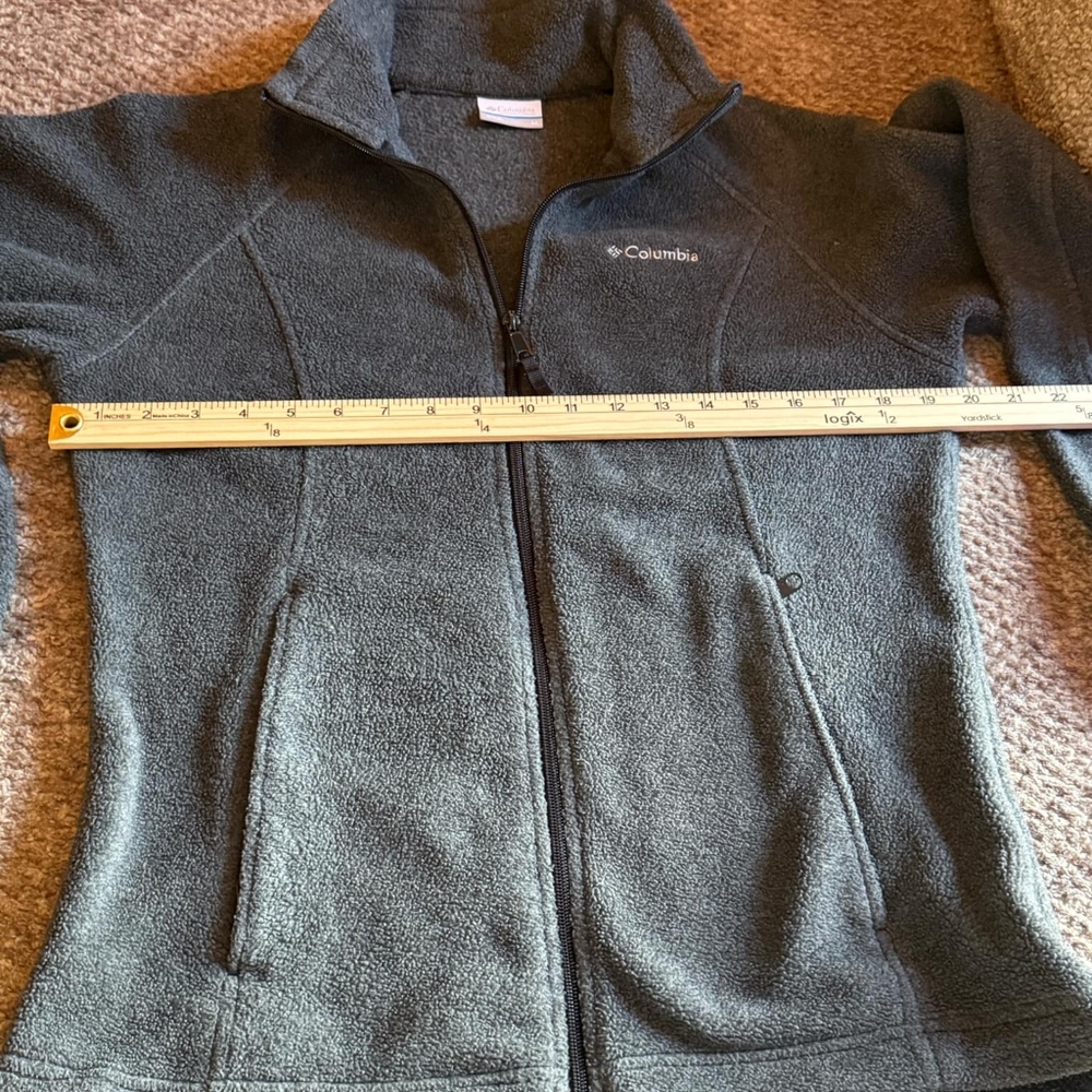 Columbia zip up
